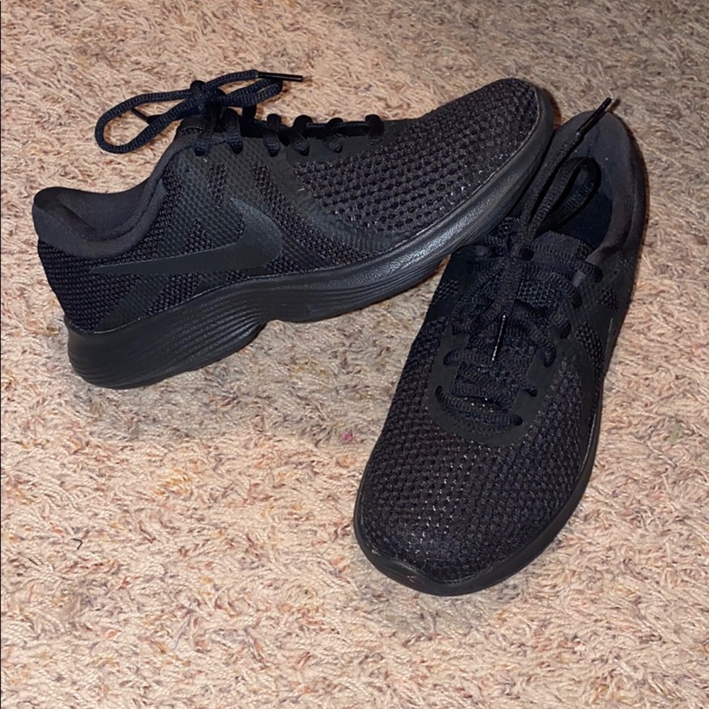 Nike Tennis shoes